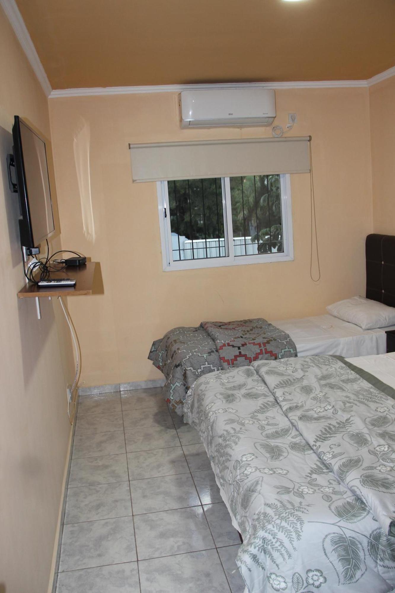 Cv Apart Resistencia Bagian luar foto